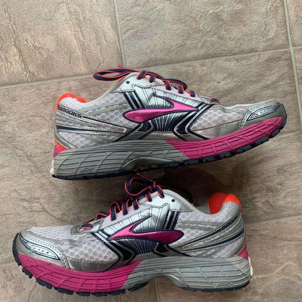 Brooks Adrenaline GTS 14